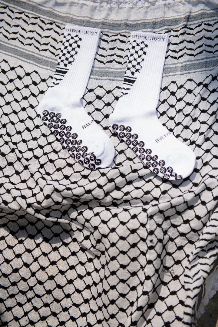 Keffiyeh Pattern Grip Socks
