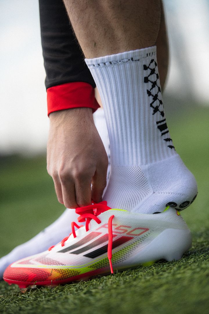 Keffiyeh Pattern Grip Socks