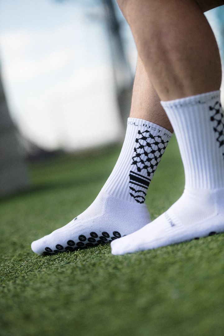 Keffiyeh Pattern Grip Socks